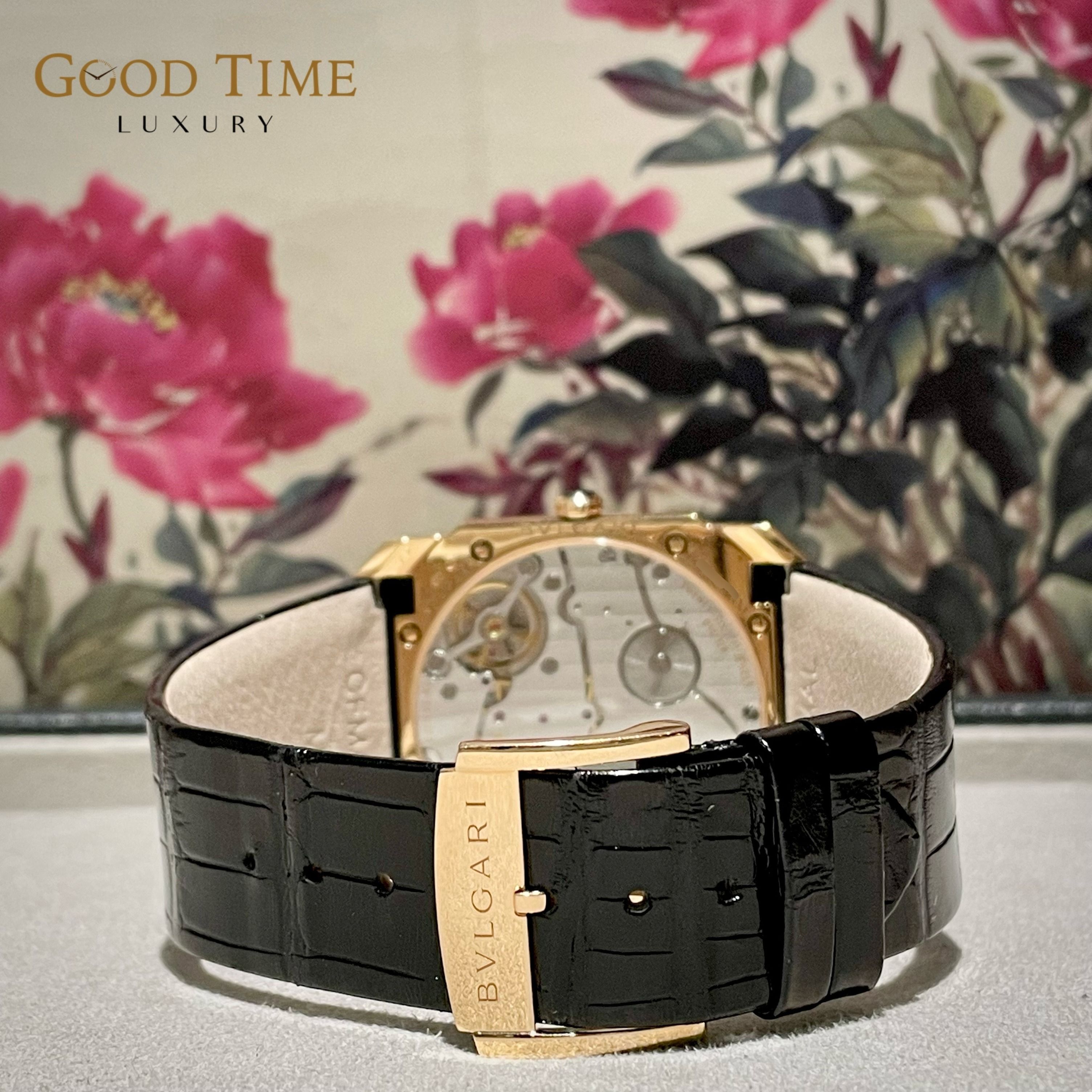 2023 Bulgari Bvlgari Octo Finissimo Rose Gold Black Dial 40mm 103286 (Category: Watches) located in Singapore. Submitted by goodtimeluxury (Listing ID 1311589856, Image 2). Description: Brand: Bulgari Bvlgari Model: Octo Finissimo Rose Gold Black Dial 40mm 103286 Year: 2023 JAN Box and Papers: Yes Description: Unpolished Like New, Retails $38500 Payment mode: - Bank Transfer, Paynow, Cash - Additional 2.5% for one time credit card VISA, MASTERS, 