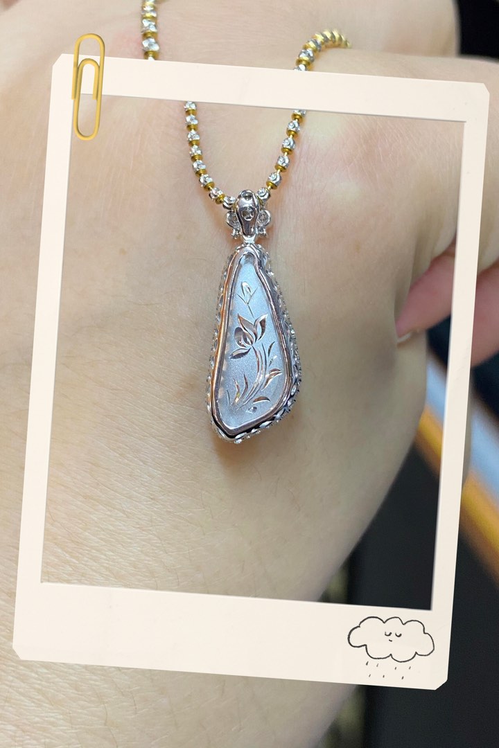 Natural jadeite customer setting service, jade processing. Production. Jade chain pendant K gold clasp processing starts from 600 HKD. Master Ho 62769030, Tsim Sha Tsui shop62863124379778113