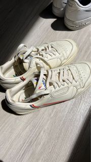 (Category: ) located in . Submitted by melshoes (Listing ID 1311656351, Image 1). Description: .