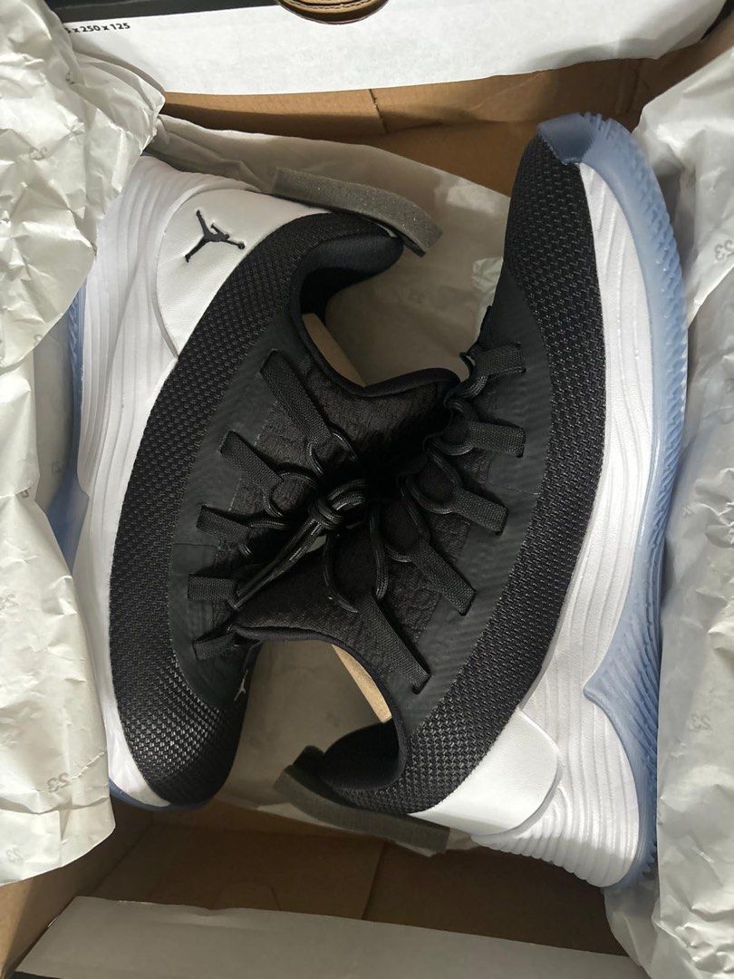 nike jordan ultra fly 2 low