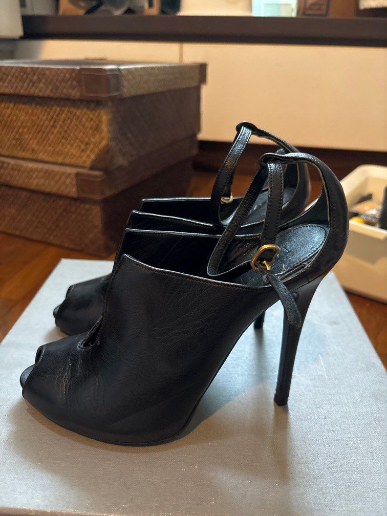 Hotel Kalinga Coach Audree Thong Sandals Ramses Birko Flor