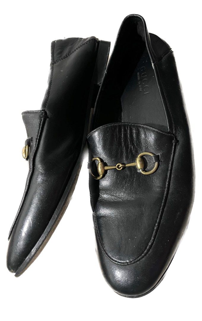 Authentic Gucci Horsebit-Detailed Leather Loafer (Category: Loafers) located in Cebu City. Submitted by joh_ling (Listing ID 1311533867, Image 2). Description: Gucci Loafers in Size 38 Has minimal folds but not noticeable when worn. Overall in a very good condition. No other inclusions. Will provide shoe bag and secure in a box during shipment. Has signs of usage and while this has been thoroughly cleaned, for best possible appearance, we recomme