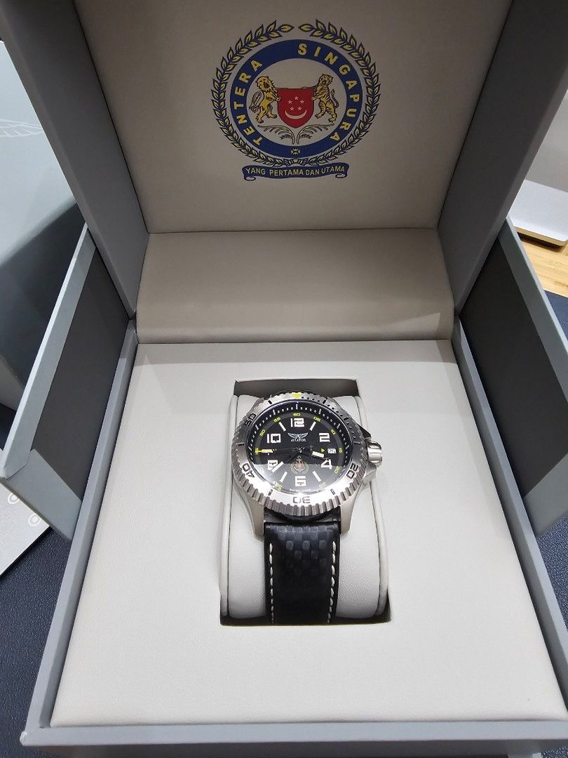 Aviator special ops professional diver watch clearance
