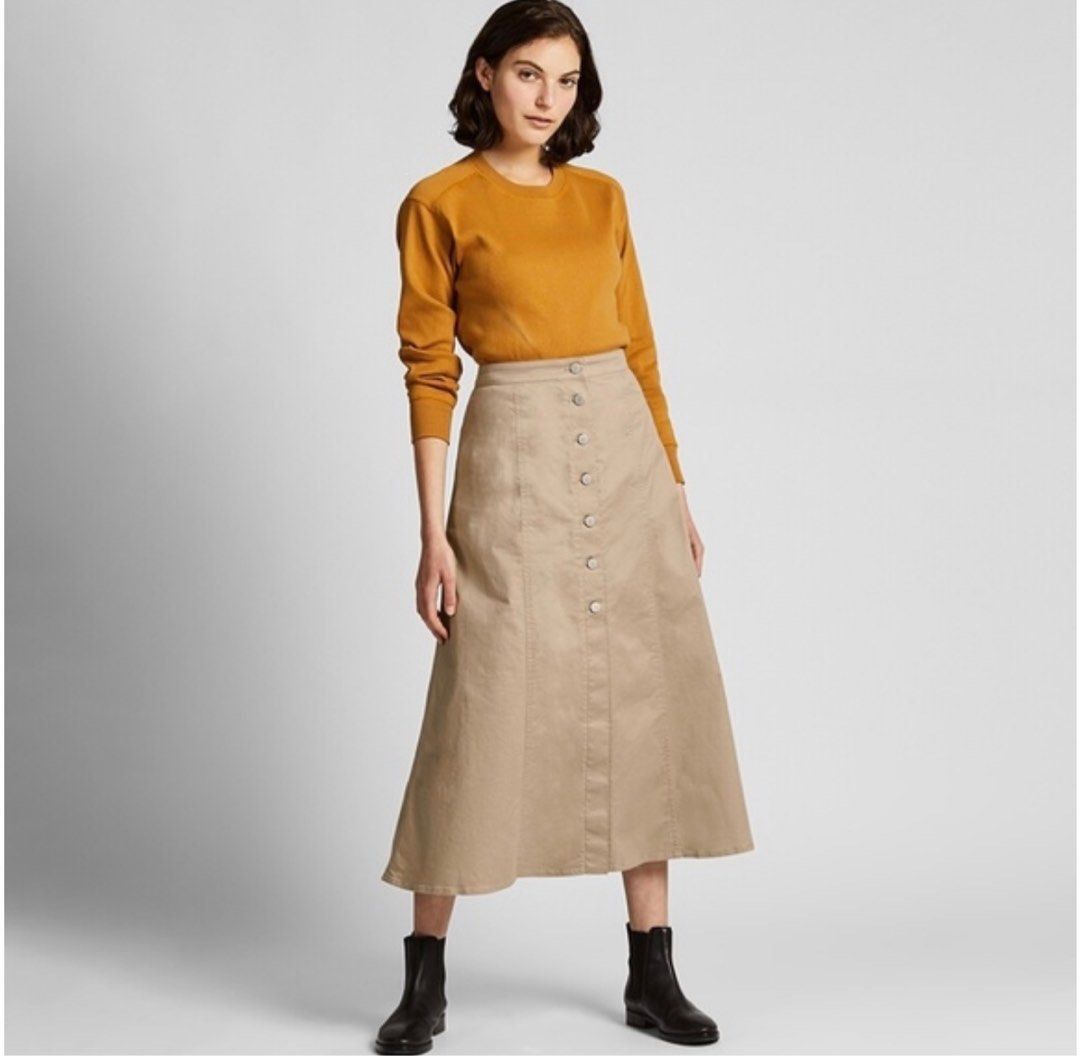 Black Uniqlo Chino front button skirt black