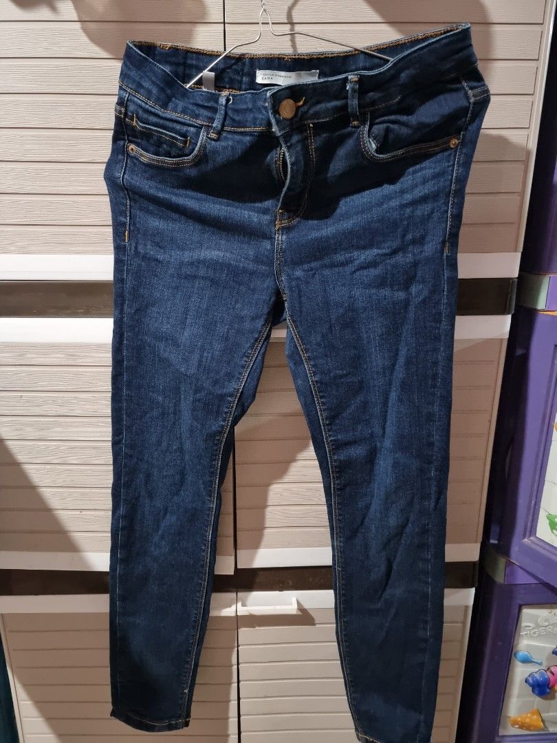 Celana jeans Zara Size 38 kecil setara S, Fesyen Wanita, Pakaian