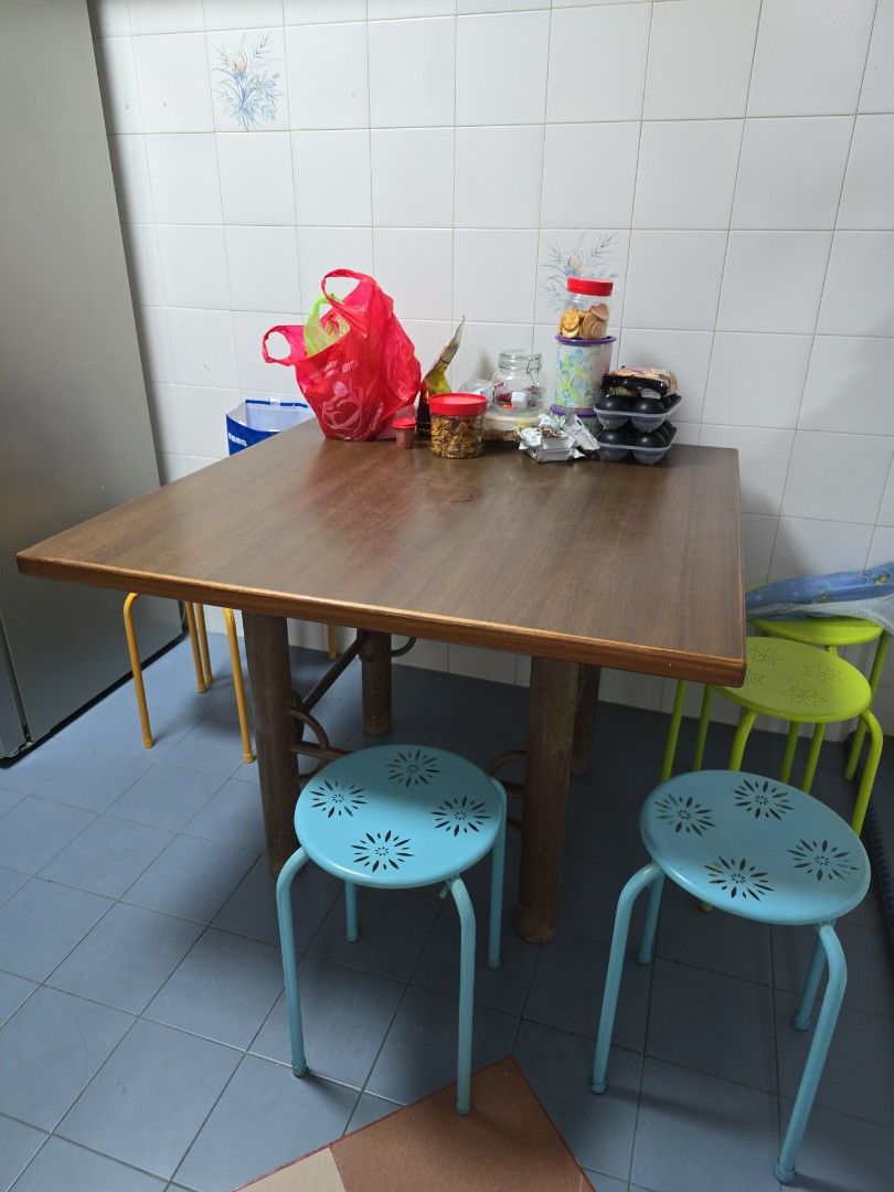 Dining Table (Category: Tables & Sets) located in Singapore. Submitted by supplyvault (Listing ID 1311701007, Image 1). Description: Square dining table Self collect at 461034.