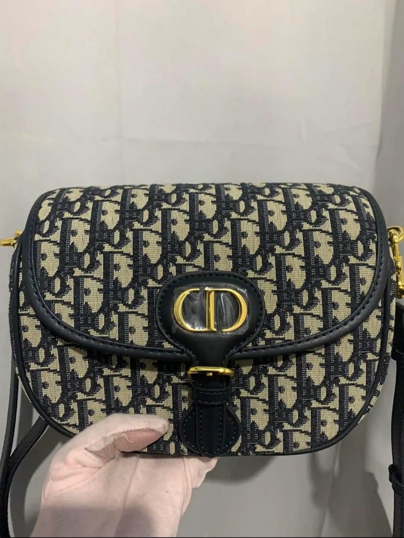Medium dior bobby bag price igern malaysia