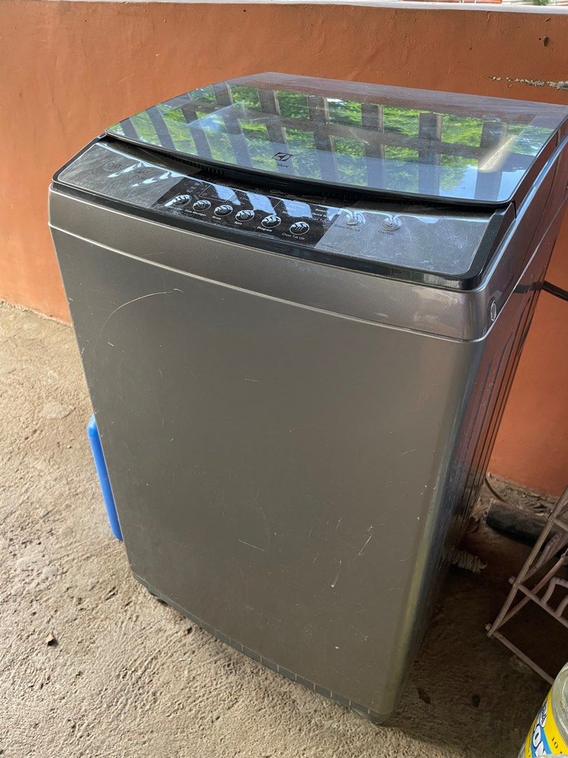 Electrolux Cyclonic Inverter Automatic Washing Machine 10.5kgs (Category: Washing Machines and Dryers) located in Los Banos. Submitted by airese (Listing ID 1311600990, Image 1). Description: Rarely used because we have another one being used. May scratches because of the dogs, but works perfectly fine Replaced hose for drying.