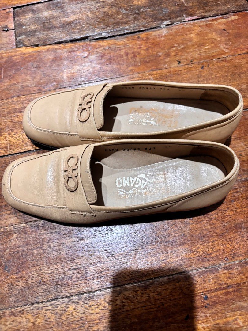 Ferragamo Nude Loafers (Category: Loafers) located in Cebu City. Submitted by emkaae.1213 (Listing ID 1311650422, Image 2). Description: RFS: too small on me now.