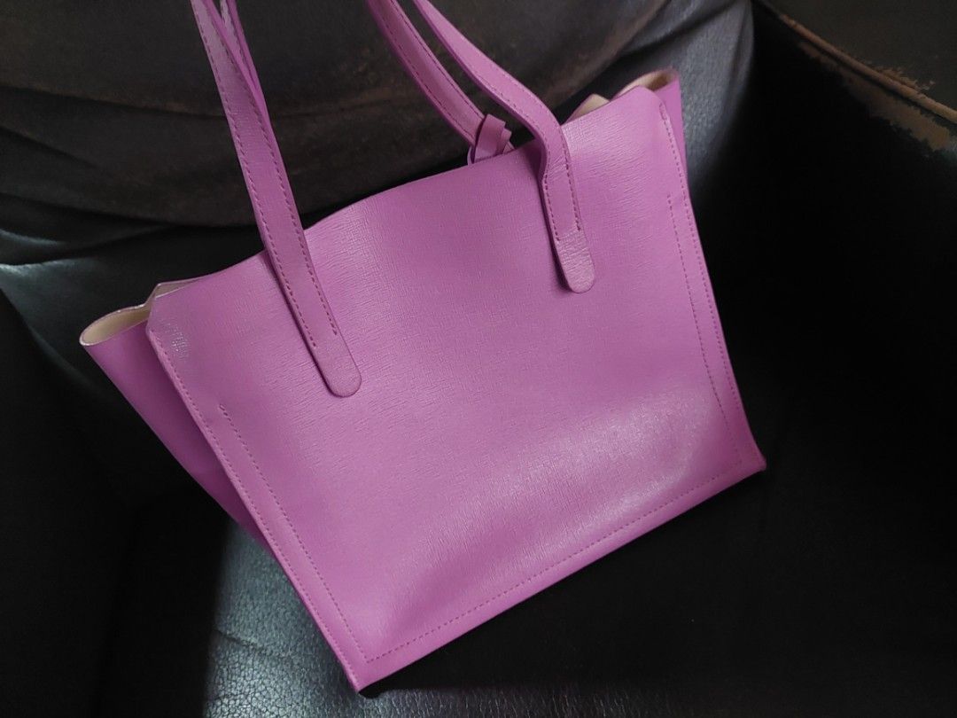 Furla (Category: Luxury Bags & Wallets) located in Quezon City. Submitted by cherlynvpoon (Listing ID 1311709256, Image 3). Description: .