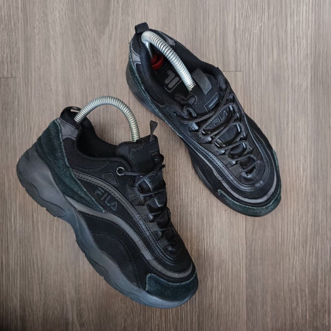 KASUT SPORT SNEAKERS REEBOK FILA PUMA Women s Fashion Footwear Sneakers on Carousell