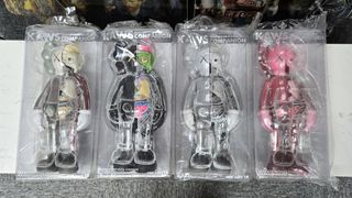 奈良美智 kaws hong kong セット Kaws open edition” 出售中| 線上購買100+ “Kaws open edition