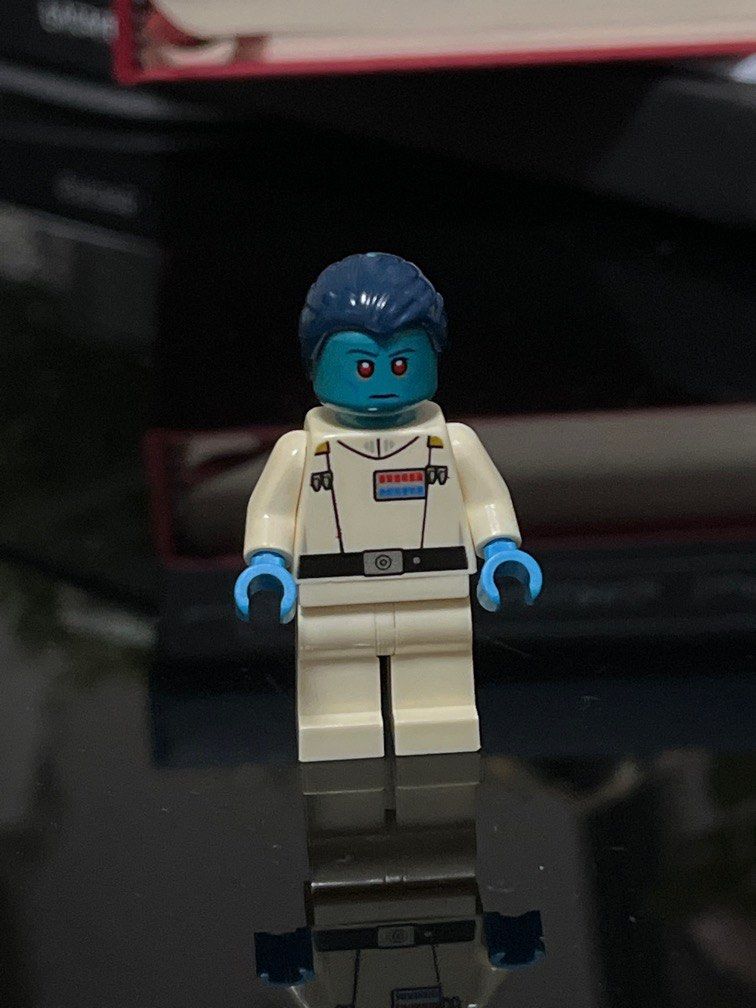 Grand admiral thrawn minifigure new arrivals