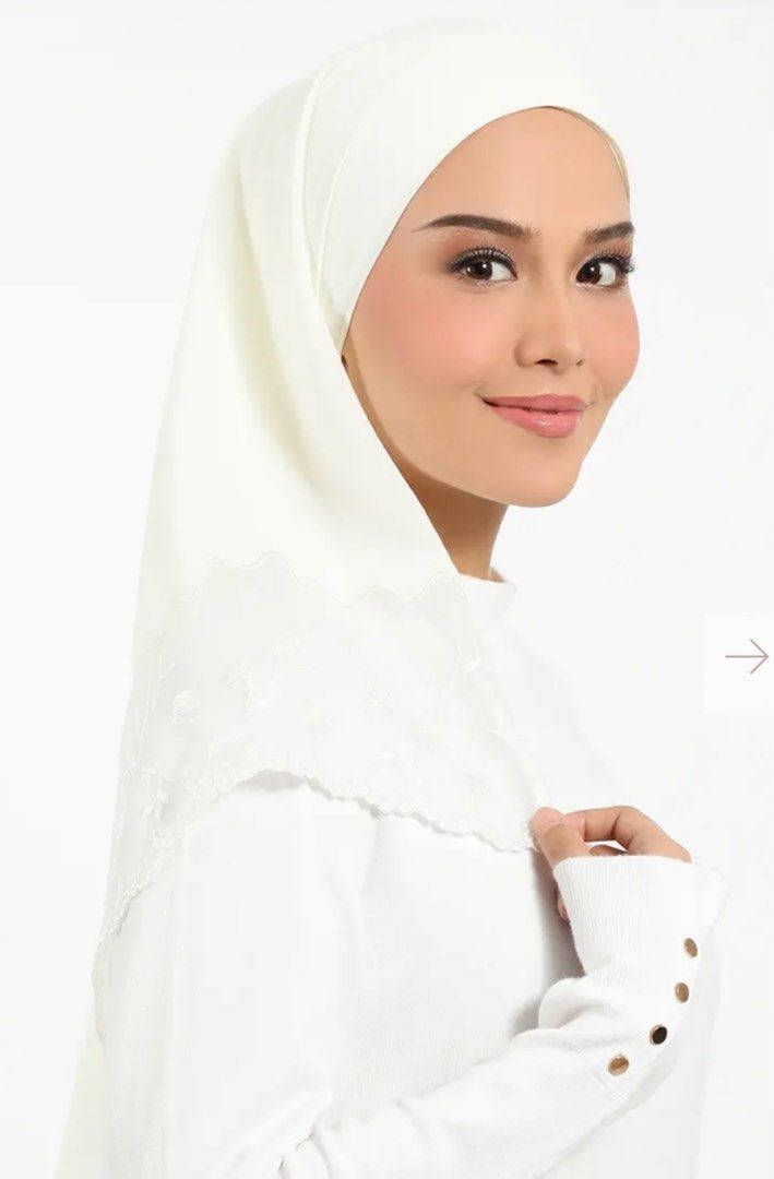 lilit hijab