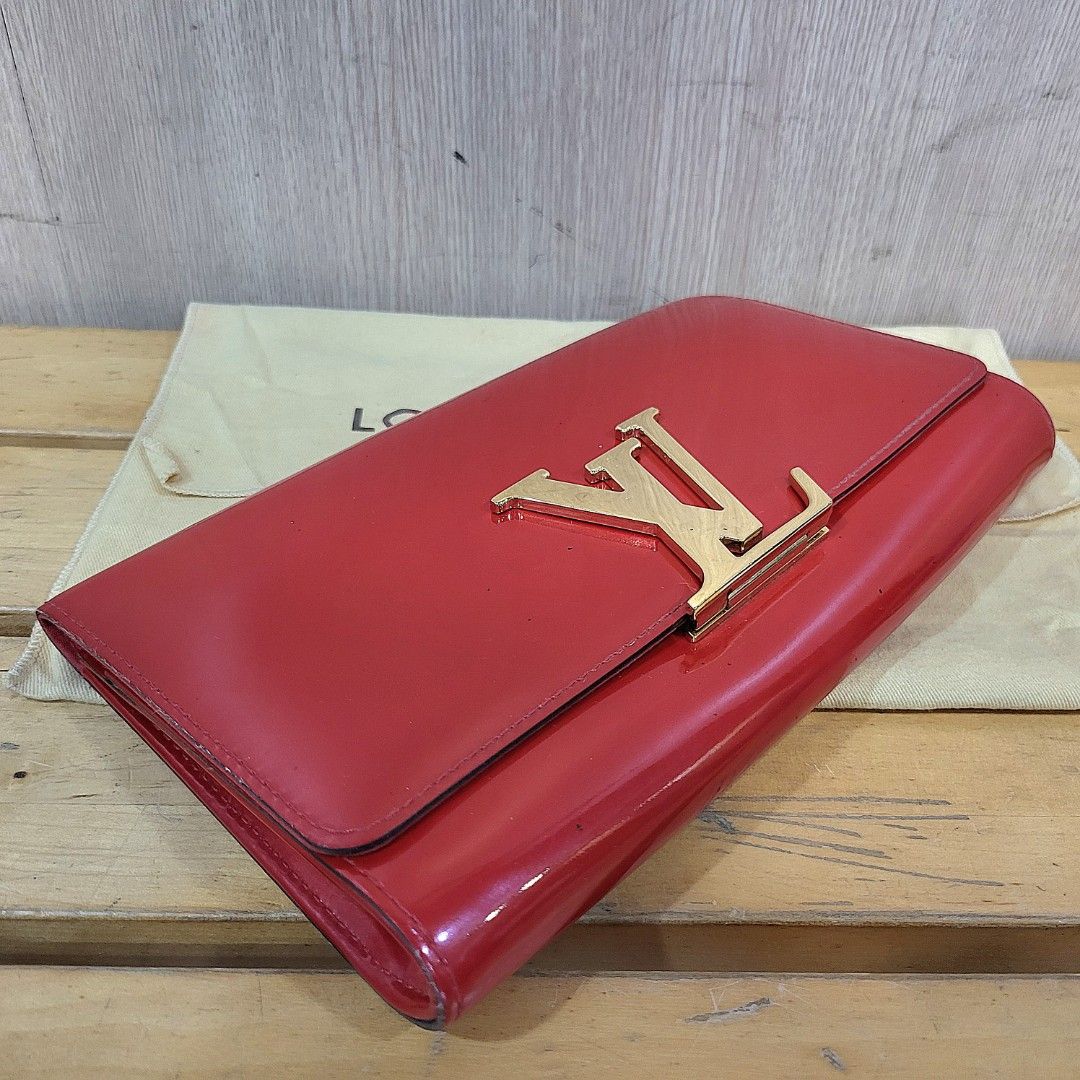 Louis Vuitton M90199 Pochette Louise Vernis Rogue W25 H14 D4cm Women s Fashion Bags Wallets Clutches on Carousell