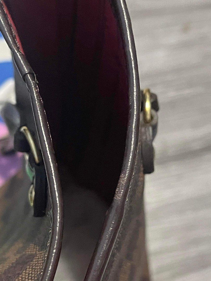 Louis vuitton neverfull MM (Category: Luxury Bags & Wallets) located in Quezon City. Submitted by mmauthenticshop (Listing ID 1311710238, Image 2). Description: Louis vuitton Neverfull MM Authentic! Money back guarateed if proven fake! From japan With flaws see photo for reference But the but is in good condition Very No dust bag naiwan sa japan Pretty in actual😍 .