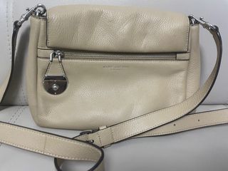 （分類：）位於 。 由 ka263 提交（商品編號 1311590331，圖片 1）。簡介： 。