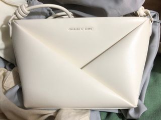 （分類：）位於 。 由 hekss 提交（商品編號 1311545820，圖片 1）。簡介： 。