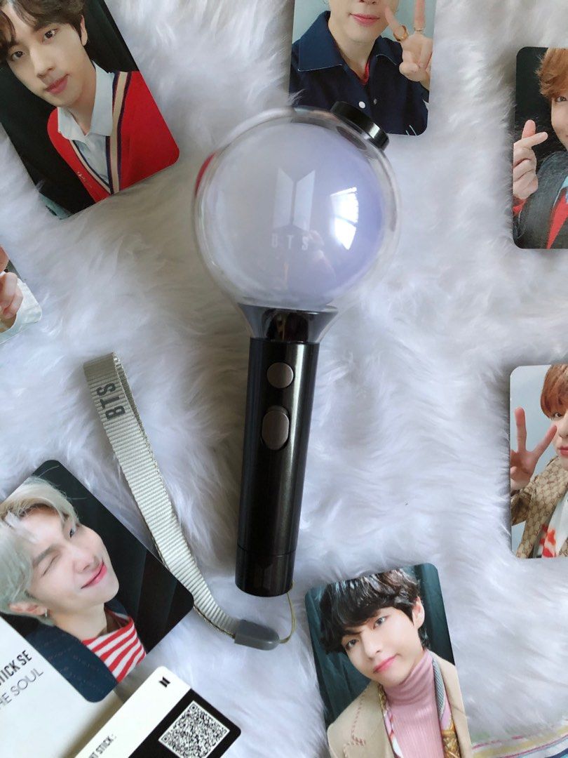 MOTS S.E (Category: Designer & Blind Box Toys) located in Manila. Submitted by bionce (Listing ID 1311627664, Image 1). Description: Price is still negotiable INCLUSIONS • box • scanned QR code • bag • complete photocards • lace ❌ BATTERY HOLDER ❌ I had to throw away the battery holder due to rust, but you can buy a new one on the orange app. The LS is still WORKING FINE and has NO DAMAGE from the battery holder. If interested, I can send a video