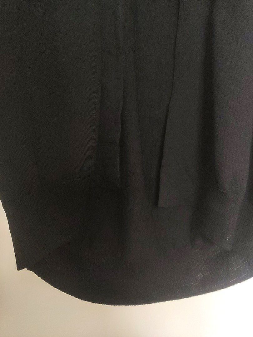 Muji wool open cardigan size xs-s (Category: Longsleeves) located in Kota Kinabalu. Submitted by samlim33 (Listing ID 1311563573, Image 3). Description: Pre-loved in excellent condition. seldom worn. open cardigan, no button. back is longer than back. long sleeve 90% wool free postage.