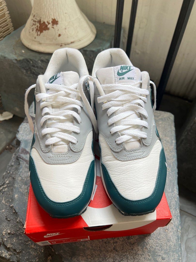 airmax 1 lv8 teal