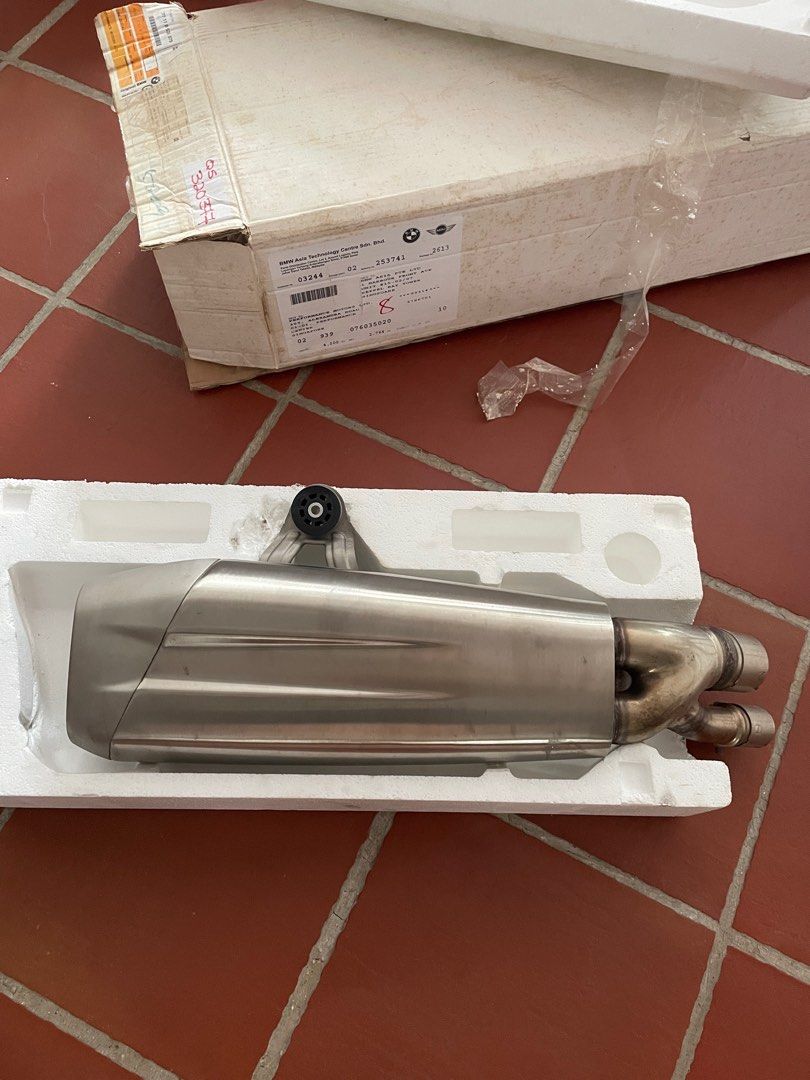 Original BMW S1000RR 2017 - 2018 Stock Exhaust Endcan, Motorcycles
