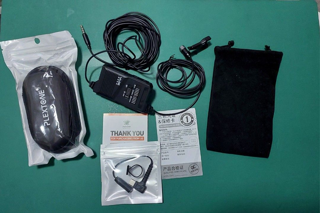 Plextone Vux Beeq UP10 Lavalier Microphone (Category: Microphones) located in Quezon City. Submitted by gabs_a (Listing ID 1311631310, Image 1). Description: Lavalier Microphone Brand: Plextone Model: Vux Beeq UP10 Function: +10 Db Volume Increase, can record in voice Recorder and Camera Color: Black Battery: 2032 Button Cell Comes with: Box 3.5mm Jack Lavalier Microphone 3.5mm to Usb Type C Adapter Pouch Velvet Material Hard Case Battery CR2032 