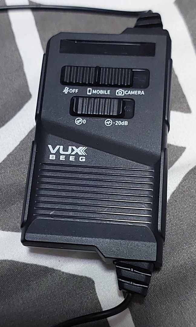 Plextone Vux Beeq UP10 Lavalier Microphone (Category: Microphones) located in Quezon City. Submitted by gabs_a (Listing ID 1311631310, Image 2). Description: Lavalier Microphone Brand: Plextone Model: Vux Beeq UP10 Function: +10 Db Volume Increase, can record in voice Recorder and Camera Color: Black Battery: 2032 Button Cell Comes with: Box 3.5mm Jack Lavalier Microphone 3.5mm to Usb Type C Adapter Pouch Velvet Material Hard Case Battery CR2032 