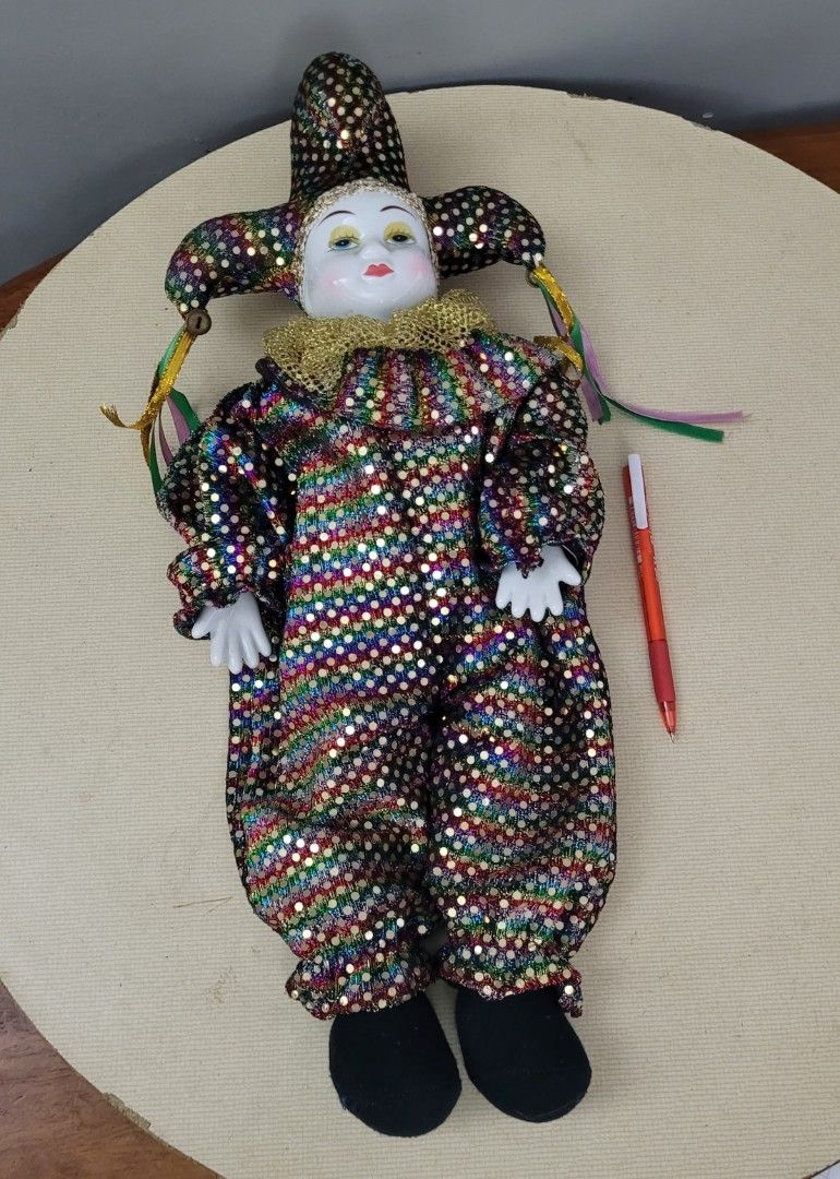 Small porcelain clown dolls online