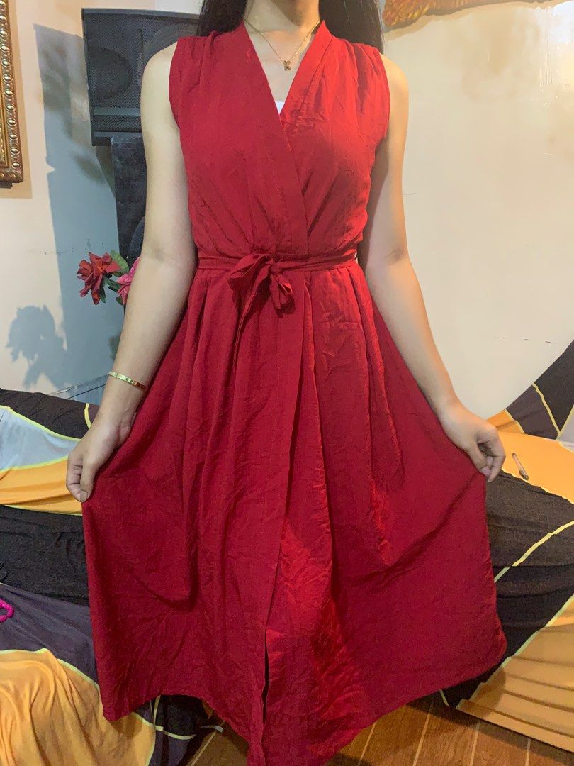 Red overlap maxi dress size S-M (Category: Dresses) located in Quezon City. Submitted by kris.mansos (Listing ID 1311536858, Image 3). Description: Preloved dress manage your expectation.