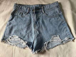 (Category: ) located in . Submitted by nglcst (Listing ID 1311577852, Image 1). Description: .