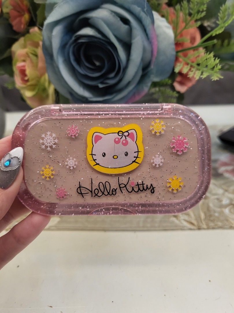 Sanrio Hello Kitty Pocket Mirror & Comb (Category: Mirrors) located in San Fernando. Submitted by jpmarketplace2023 (Listing ID 1311693996, Image 1). Description: 💚 All items are authentic from Japan. 💛 MOP: GCash (❌️ GCash Protect) 🩵 MOD: LBC only (❌️ S. Checkout, COD, COP) 💙 Meet-up: Vista Mall, San Fernando, Pampanga 💜 All items are on-hand. 🧡 First to pay gets the item first. ❤️ Breakable items are packed with care and caution. Seller w