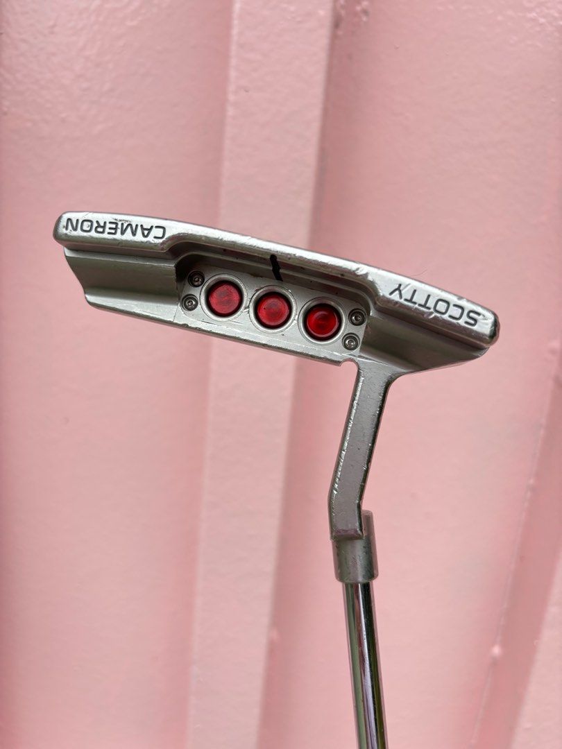 Scotty Cameron Select Newport 2 (2016) (Category: Golf) located in Manila. Submitted by eclipse58 (Listing ID 1311558979, Image 2). Description: For Sale: 2016 Scotty Cameron Select Newport 2 Putter - American Tour Head Cover - 34 inches - Elite Grips - No issues Price: ~21,000~ 18,300.