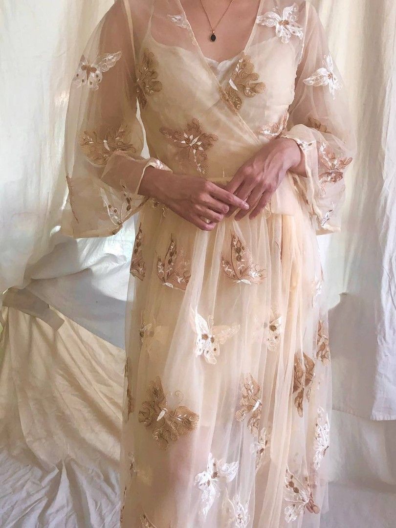 Sheer butterfly print dress (Category: Dresses) located in Las Pinas. Submitted by svd1990 (Listing ID 1311527251, Image 3). Description: For sure buyers only as we have a no return/exchange/refund policy. Some items are thrifted, so please expect minor flaws. Majors flaws, if any, are indicated. Please manage your expectations. *Fits M to L. Inner not included.
