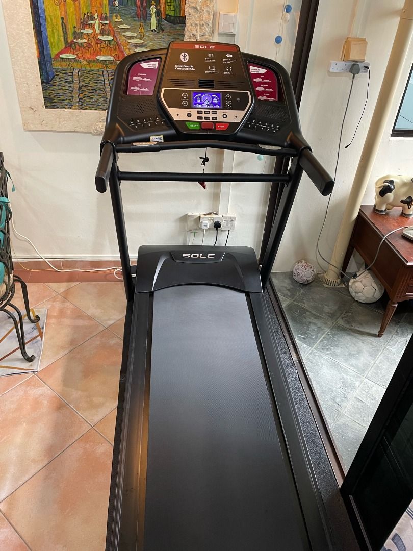 Sole treadmill mat clearance