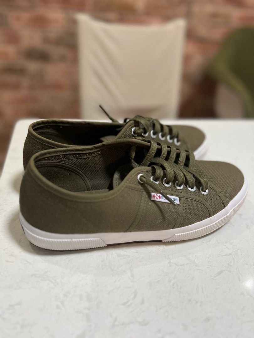 Superga size 41 outlet