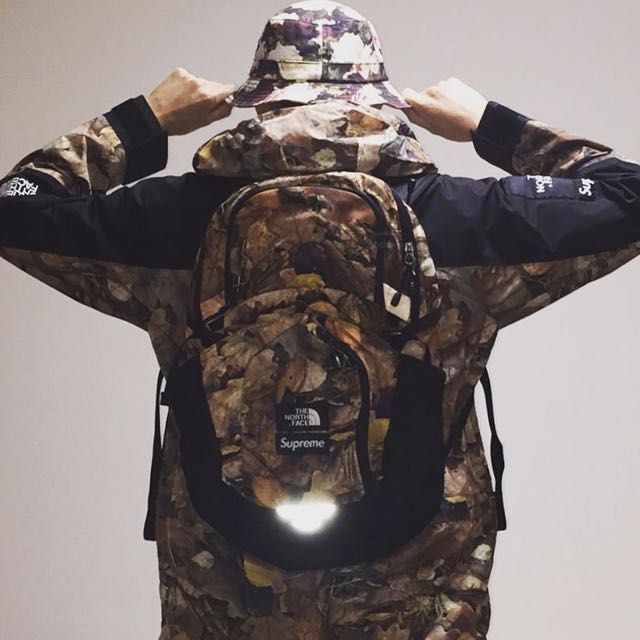 Supreme x The North Face Pocono Backpack Leaves Rare Men s Fashion Bags Backpacks on Carousell