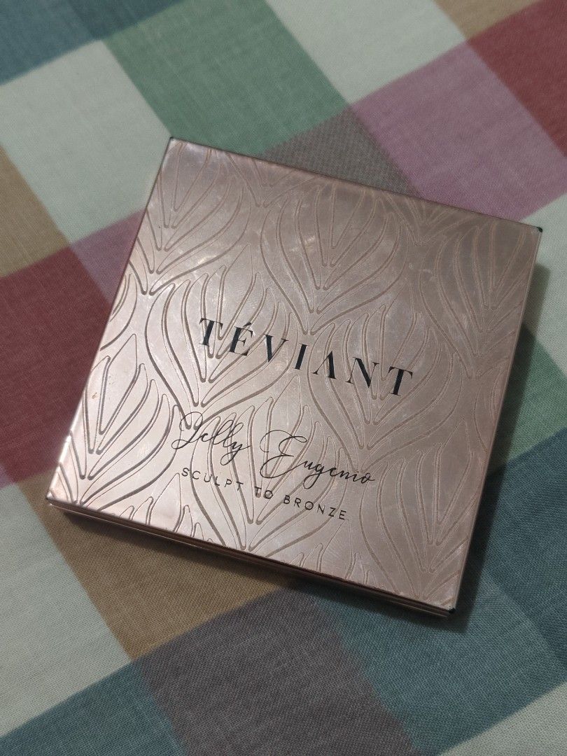 Teviant Bronzer Morocco (Category: Makeup) located in Manila. Submitted by decluttersia (Listing ID 1311652491, Image 1). Description: Teviant X Jelly Eugenio sculpt to bronze palette in Morocco.