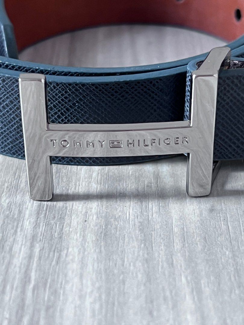 Tommy hilfiger H navy blue silver logo buckle waist belt saffiano leather XS S classic logo chic high waist