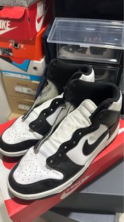 (Category: ) located in . Submitted by sneakerz5989 (Listing ID 1311694399, Image 1). Description: .