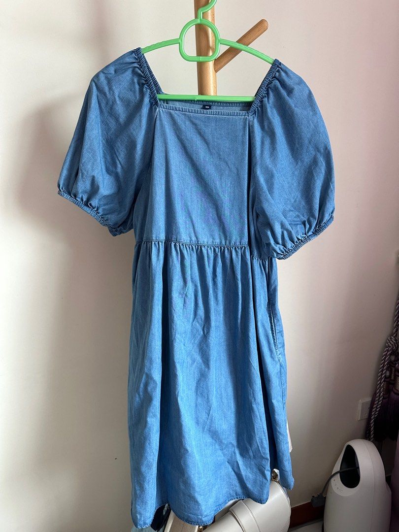 Uniqlo kids dress in Women's Fashion, Dresses Sets