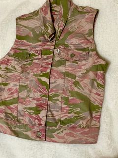 (Category: ) located in . Submitted by beishop (Listing ID 1311570348, Image 1). Description: .