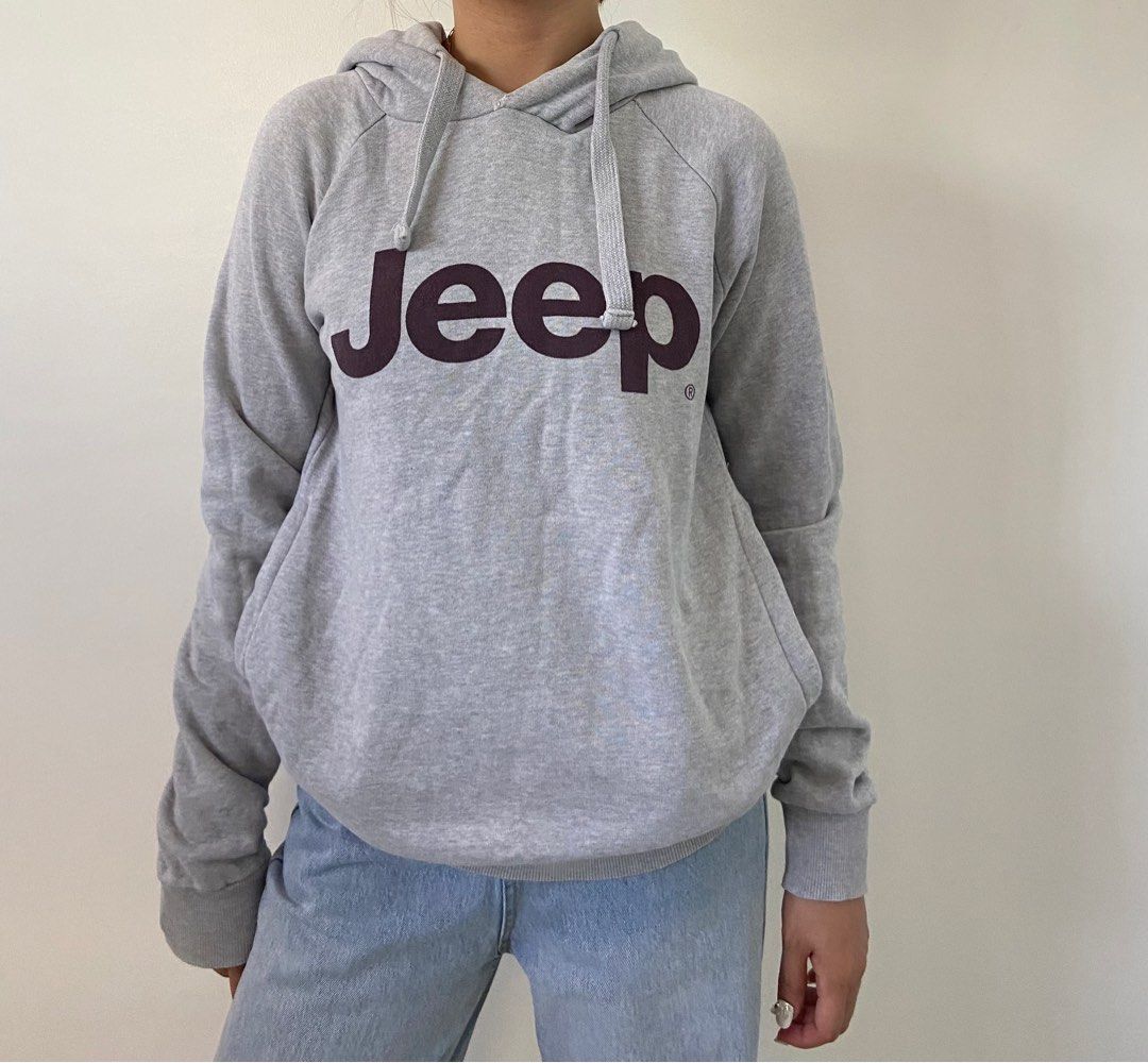 VINTAGE JEEP HOODIE (Category: Coats, Jackets and Outerwear) located in Iloilo. Submitted by b.eau (Listing ID 1311545288, Image 1). Description: .