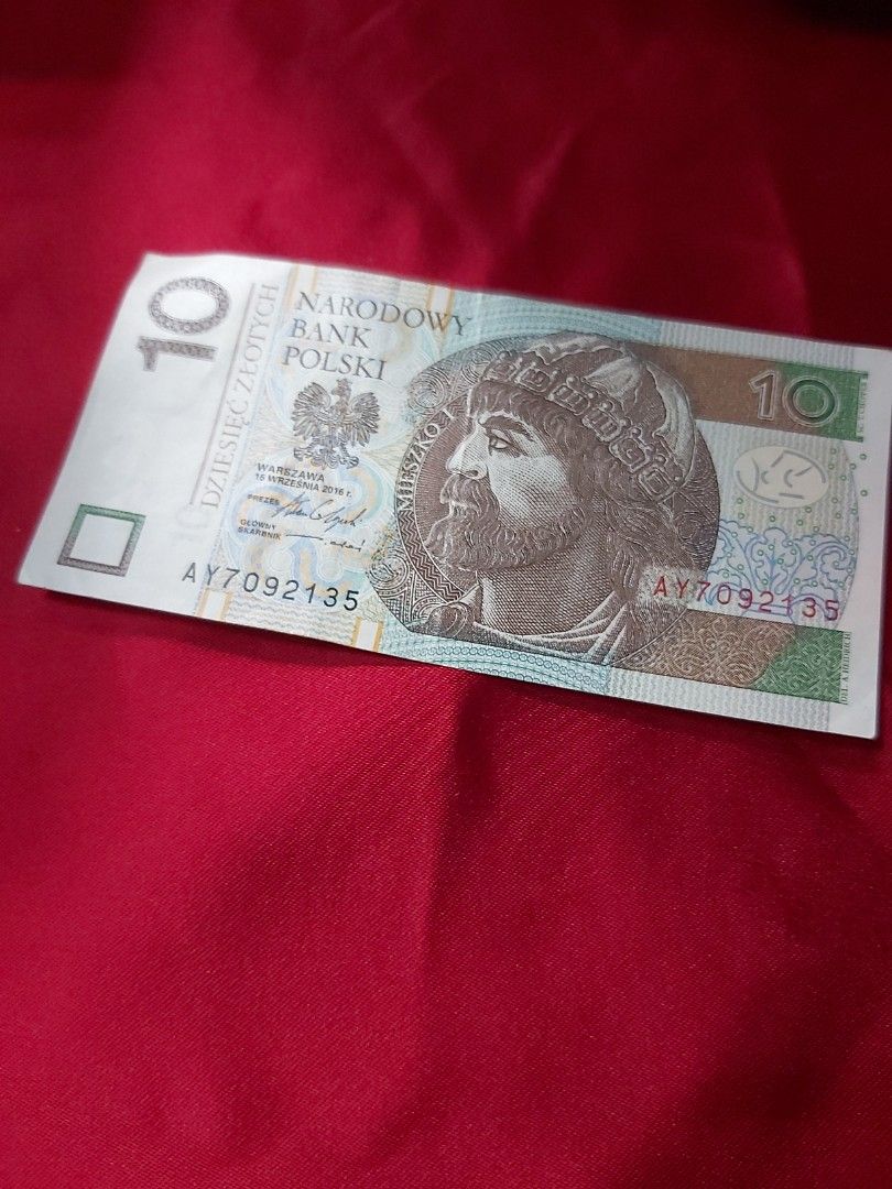 10波蘭幣/2016茲羅提幣（收藏品）, 書籍、休閒與玩具, 收藏、紀念品, 錢幣、紙鈔在旋轉拍賣