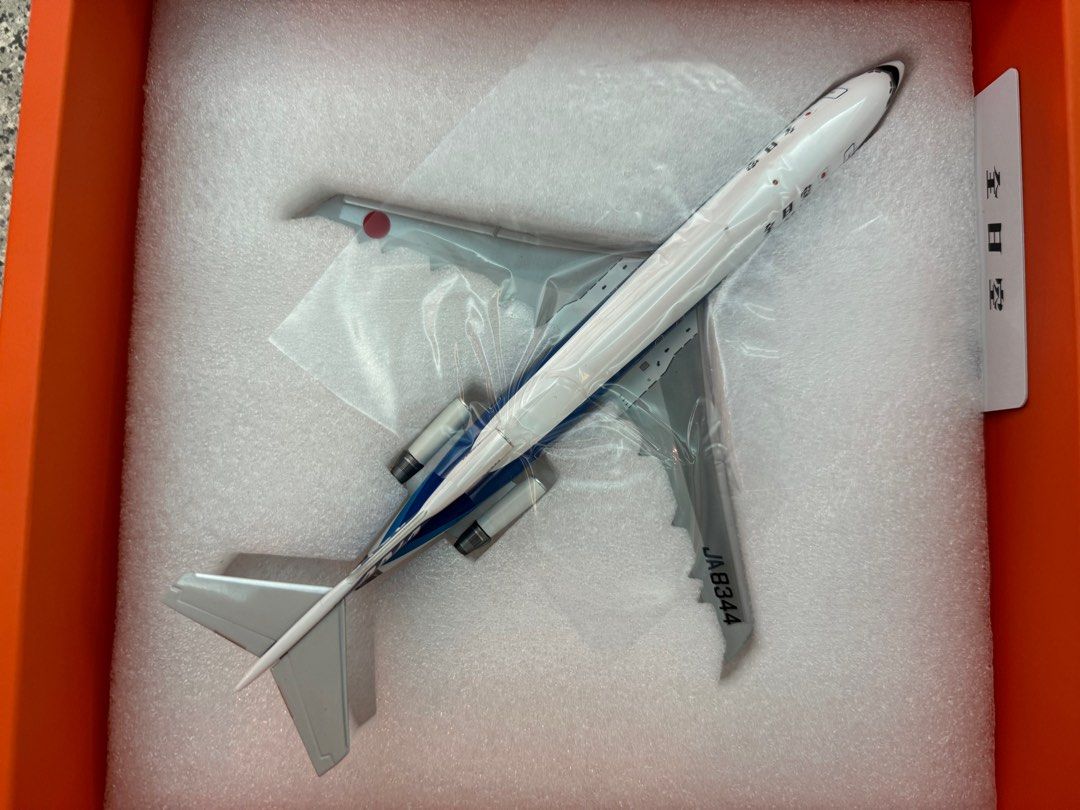 1/200 JC wings Boeing 727 ANA JA8344, 興趣及遊戲, 玩具& 遊戲類 