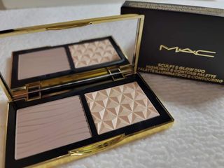 （分類：）位於 。 由 v2squareluxury 提交（商品編號 1307030734，圖片 1）。簡介： 。