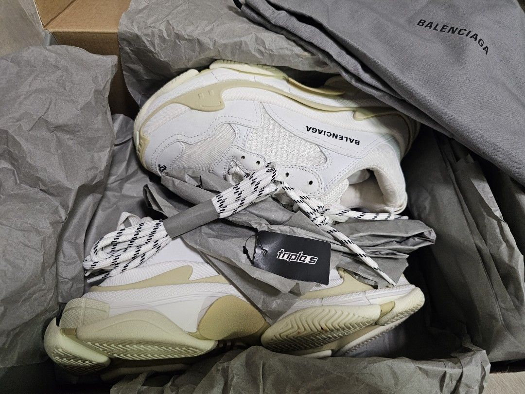 Real balenciaga triple s sales