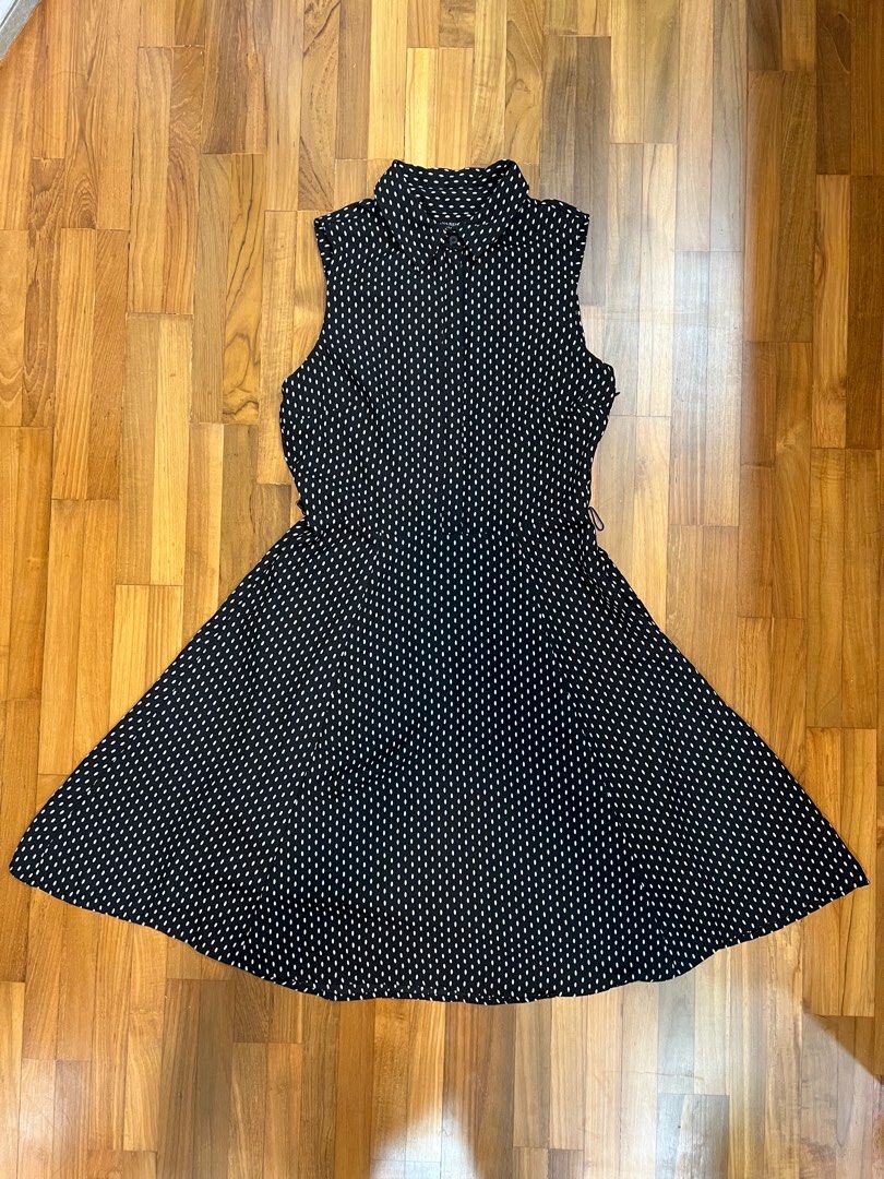 Banana Republic Polka Dot Fit and Flare Dress, Women's Fashion, Dresses &  Sets, Dresses on Carousell