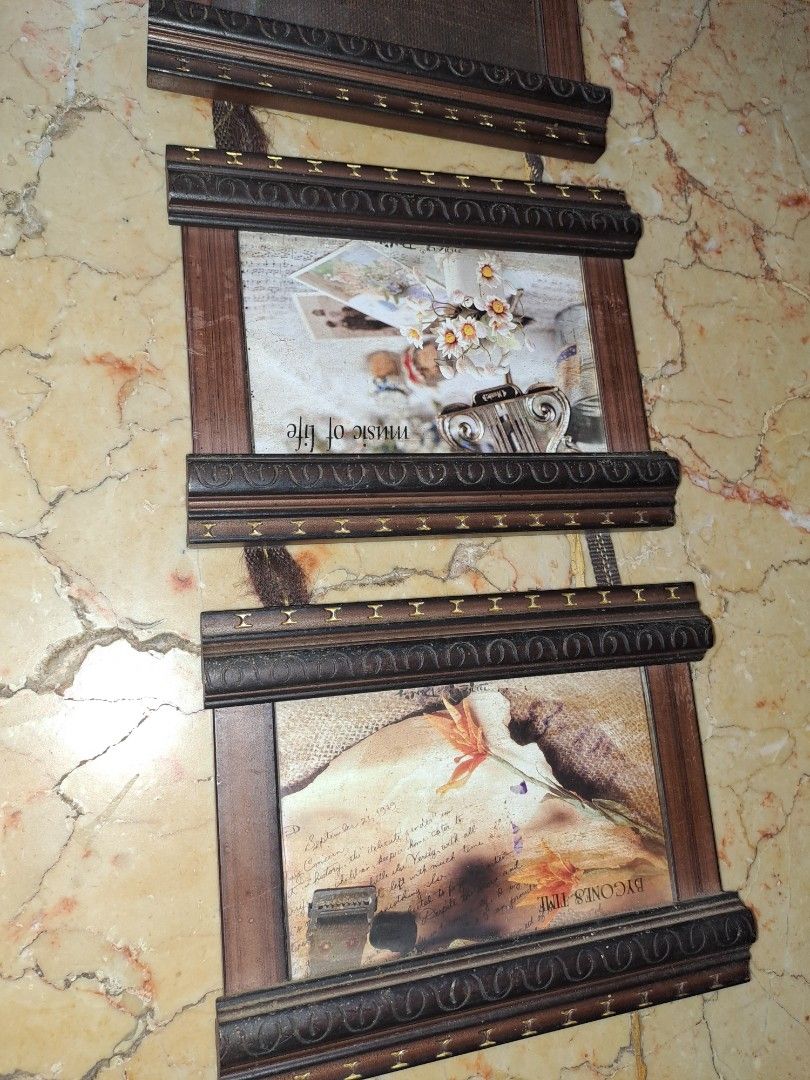 Bingkai foto susun tiga, Antik, Pajangan di Carousell