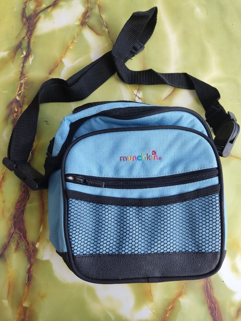Munchkin sling outlet